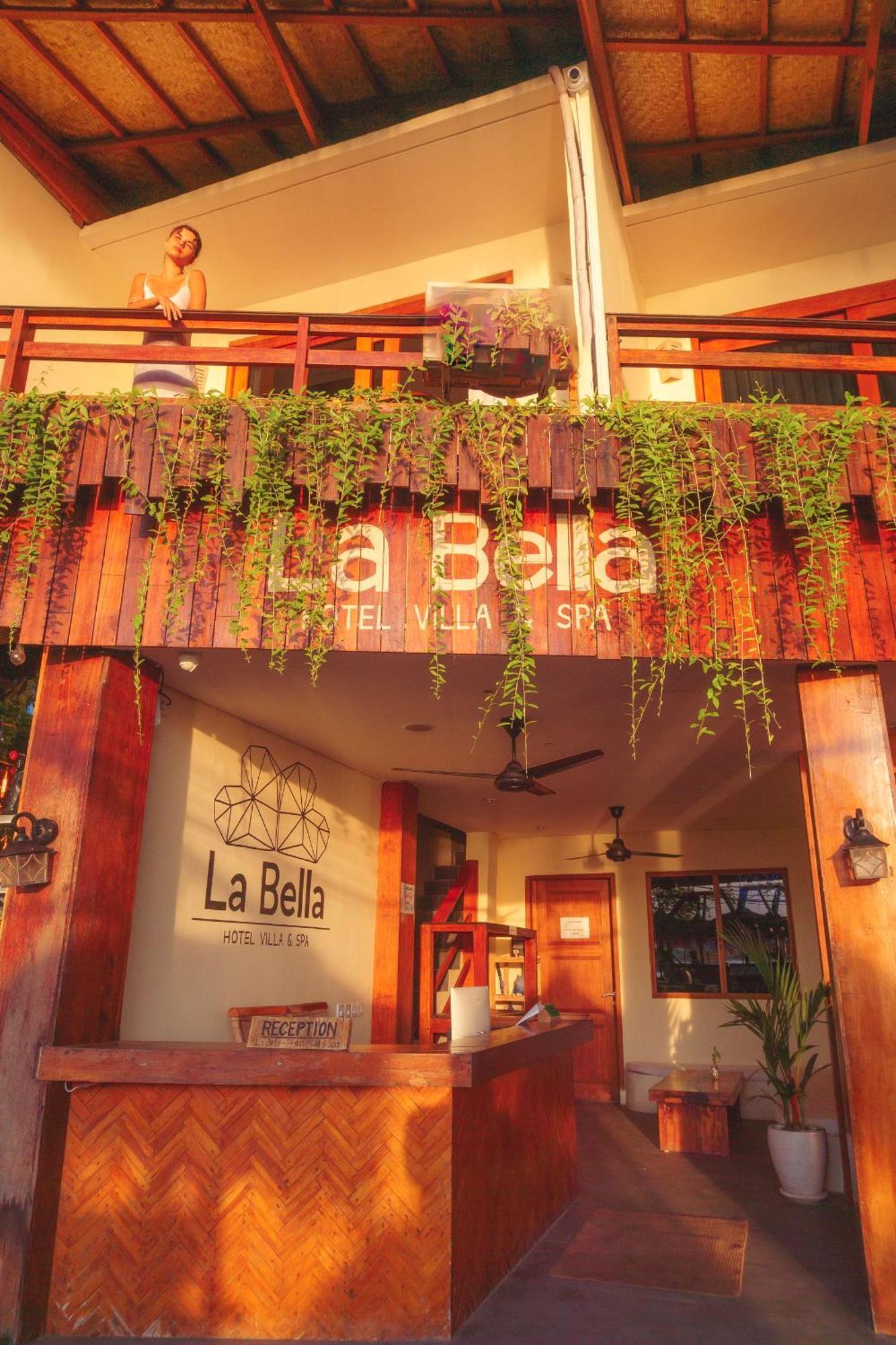 La Bella - & *