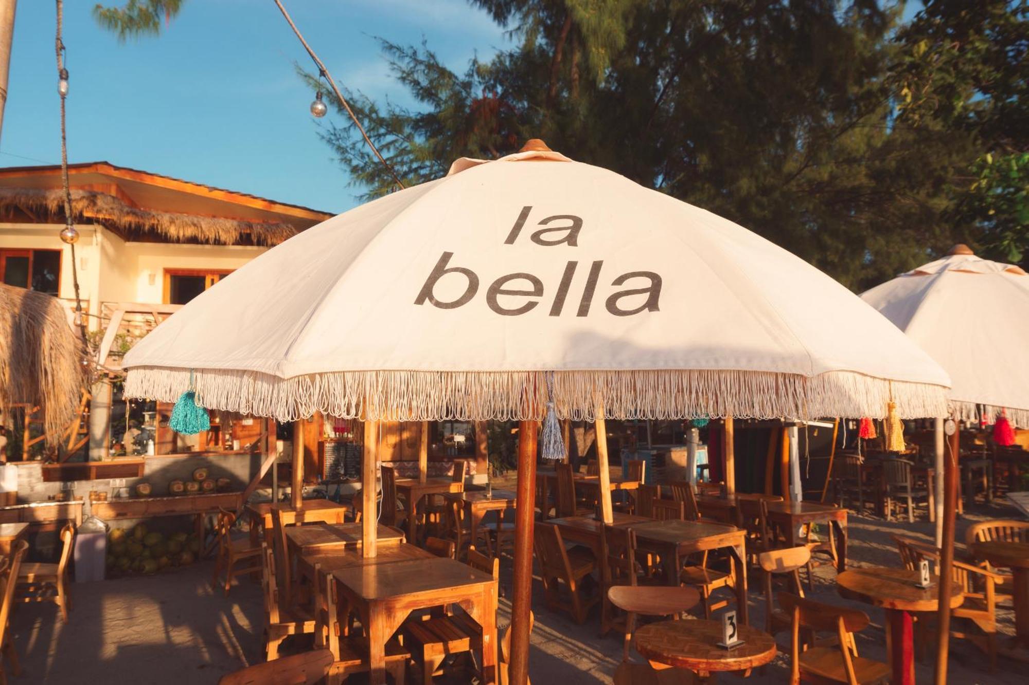 La Bella - & *